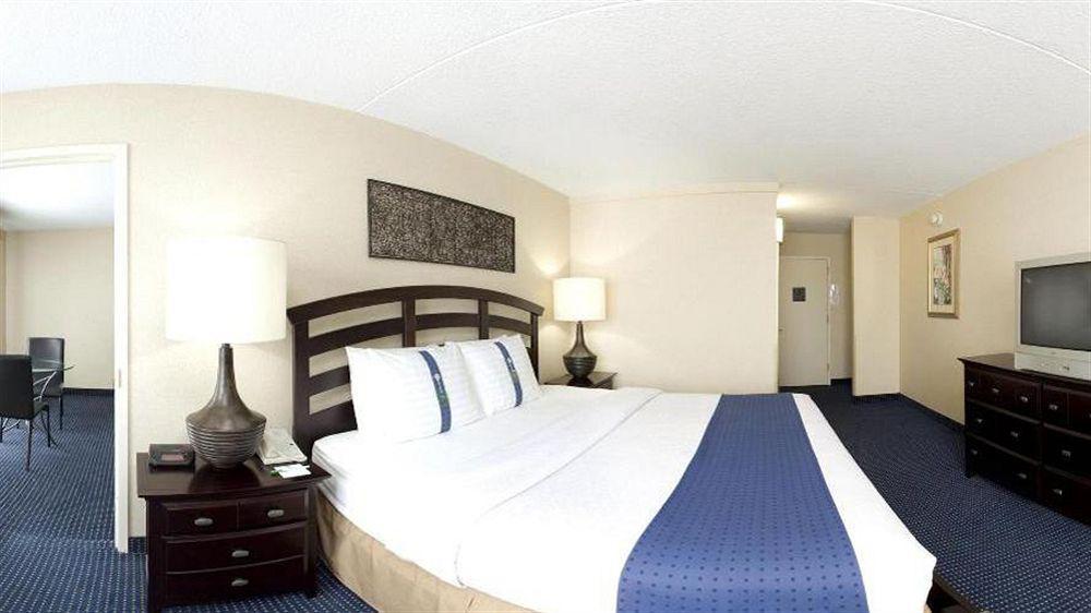 Holiday Inn Akron-West By Ihg Montrose Bagian luar foto