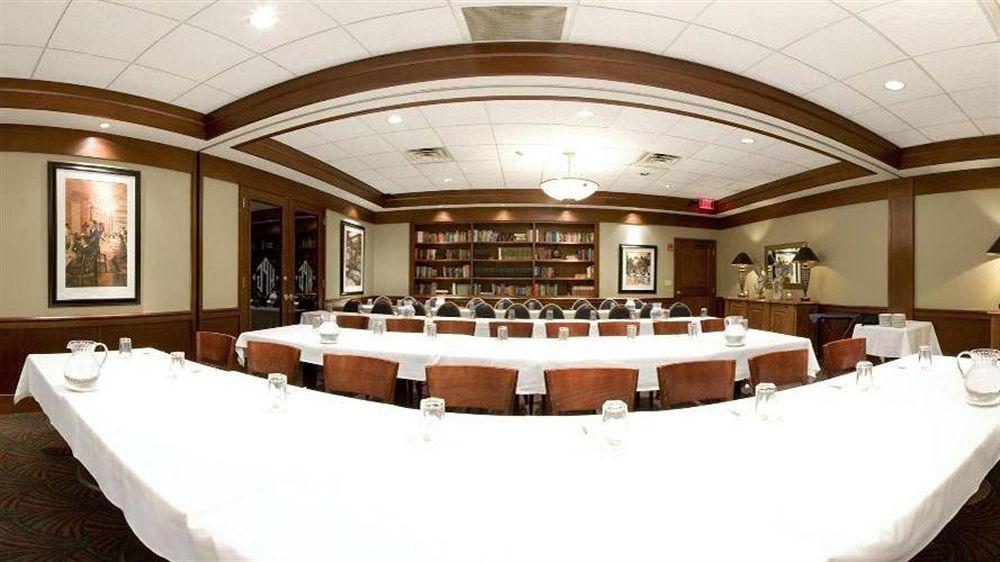 Holiday Inn Akron-West By Ihg Montrose Bagian luar foto