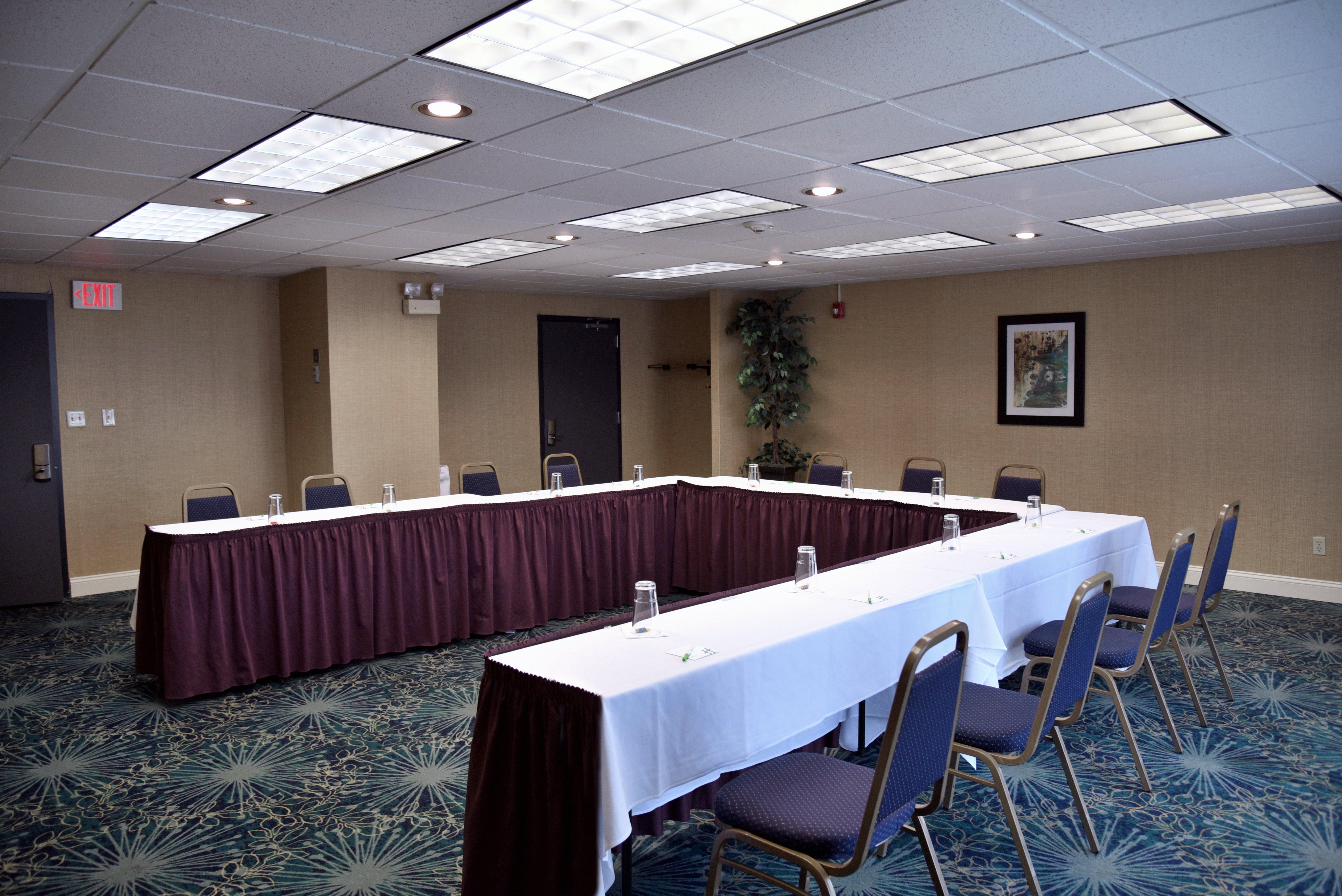 Holiday Inn Akron-West By Ihg Montrose Bagian luar foto