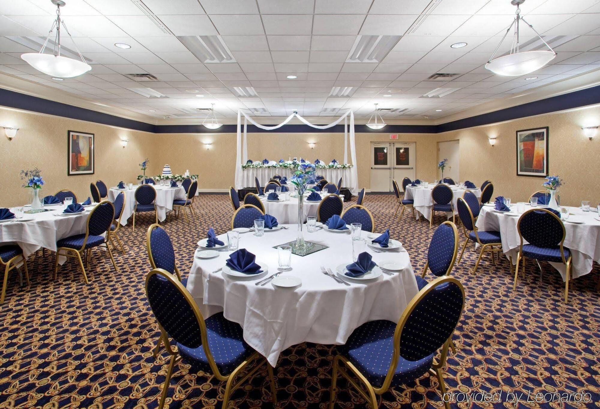 Holiday Inn Akron-West By Ihg Montrose Bagian luar foto