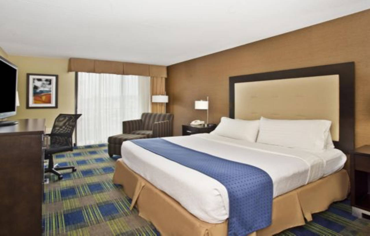 Holiday Inn Akron-West By Ihg Montrose Bagian luar foto